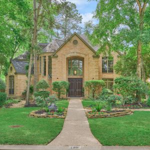 190 Golden Shadow Circle | Cochran’s Crossing - Featured Image